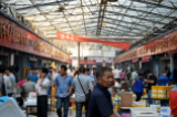 Wuhan kødmarked før corona - Ingen masker